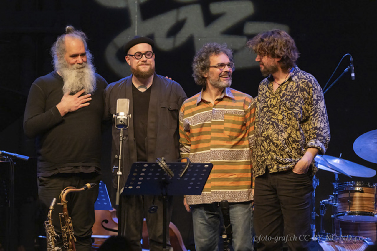 SIMON SPIESS HELIO | SALON21 Prien SIMON SPIESS HELIO | SALON21 Prien